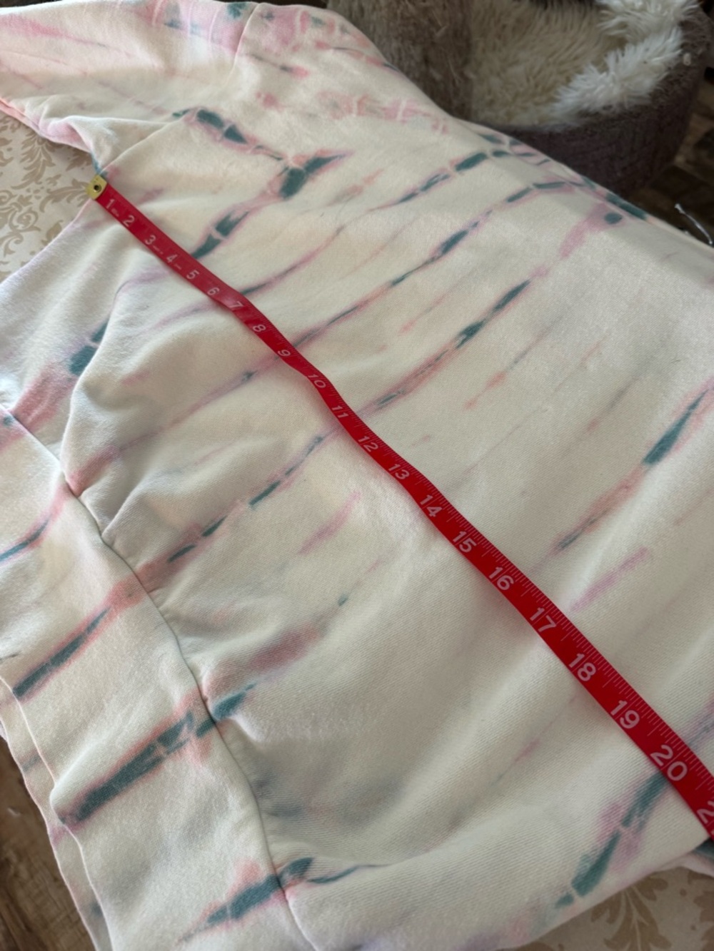 Old Navy Tie Dye Semi Crop Sweatshirt Adorable! - Picture 4 of 6